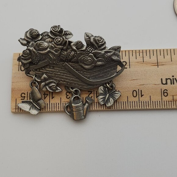 Vtg Brooch Pin Set of 2 Tea & Garden Theme Dangle Butterflies Basket Picnic - Picture 15 of 15